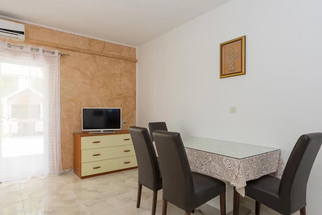 Villa Apartments Marko & Simun Kaštela